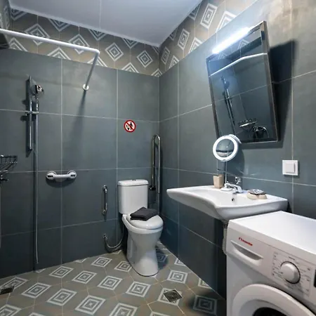 Pomegranate Апарт-отель Каламата