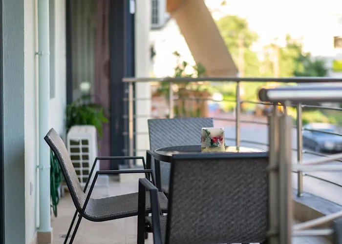 Pomegranate 公寓式酒店