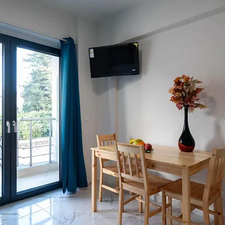 Pomegranate Aparthotel Kalamáta