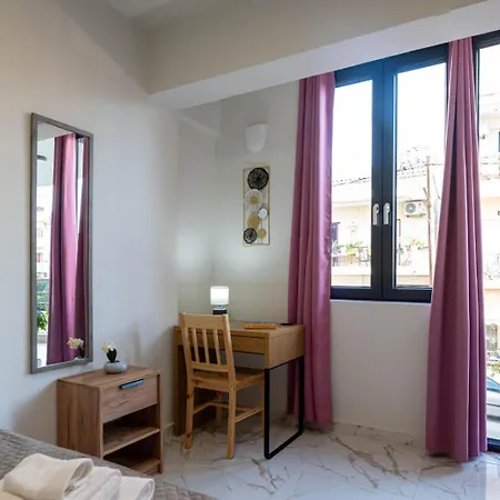 Aparthotel Pomegranate 3*