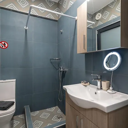 Pomegranate Aparthotel 3*