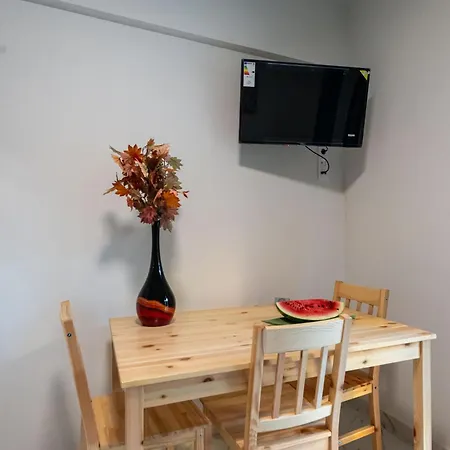 Aparthotel Pomegranate 3*