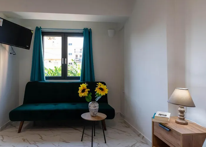 Pomegranate 3* Kalamata